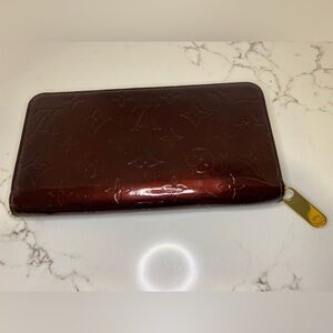 Louis Vuitton Vernis Zippy Wallet